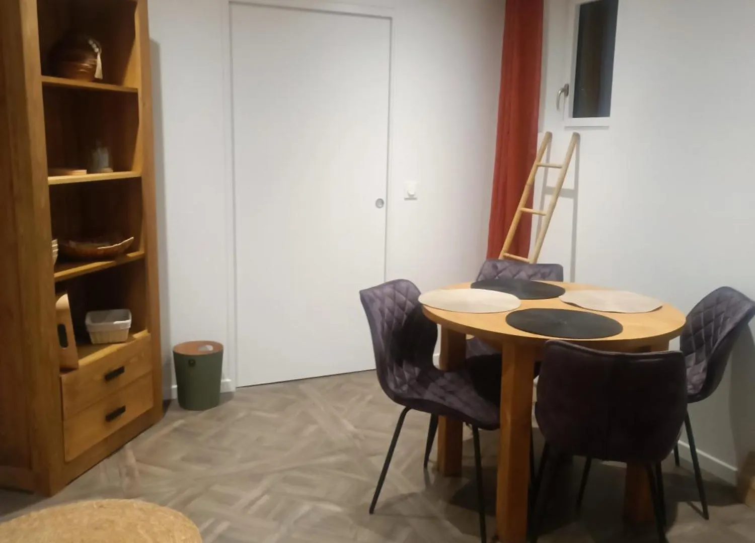 Holiday home Studio Le Bas Mee Argentre-du-Plessis